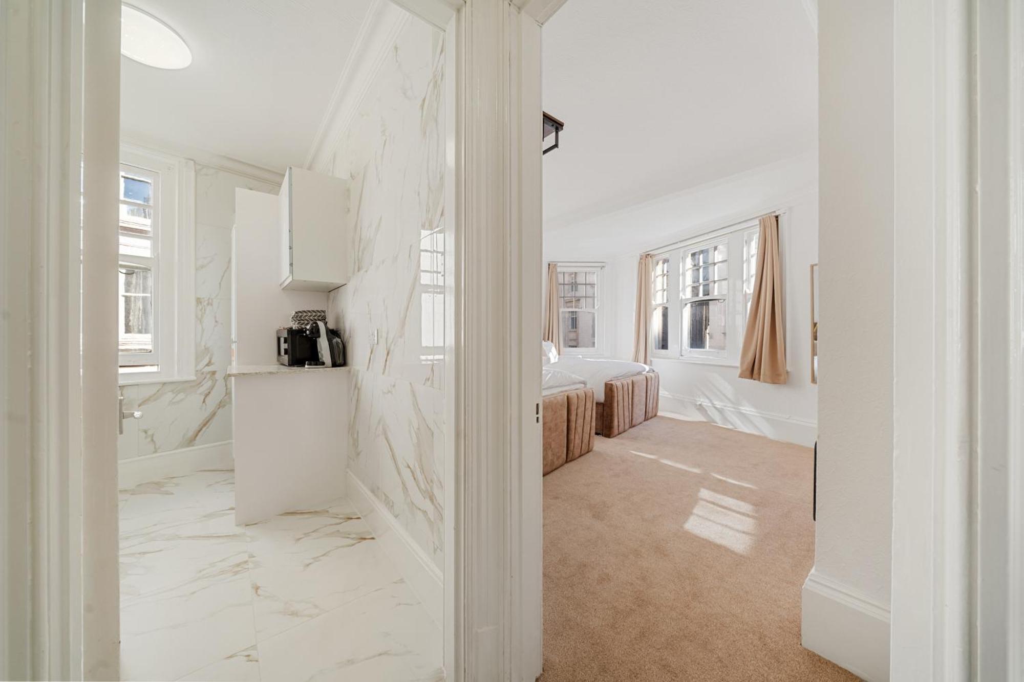 Apartment Prime Soho 3-bedroom Steps From Piccadilly And Chinatown 3gh