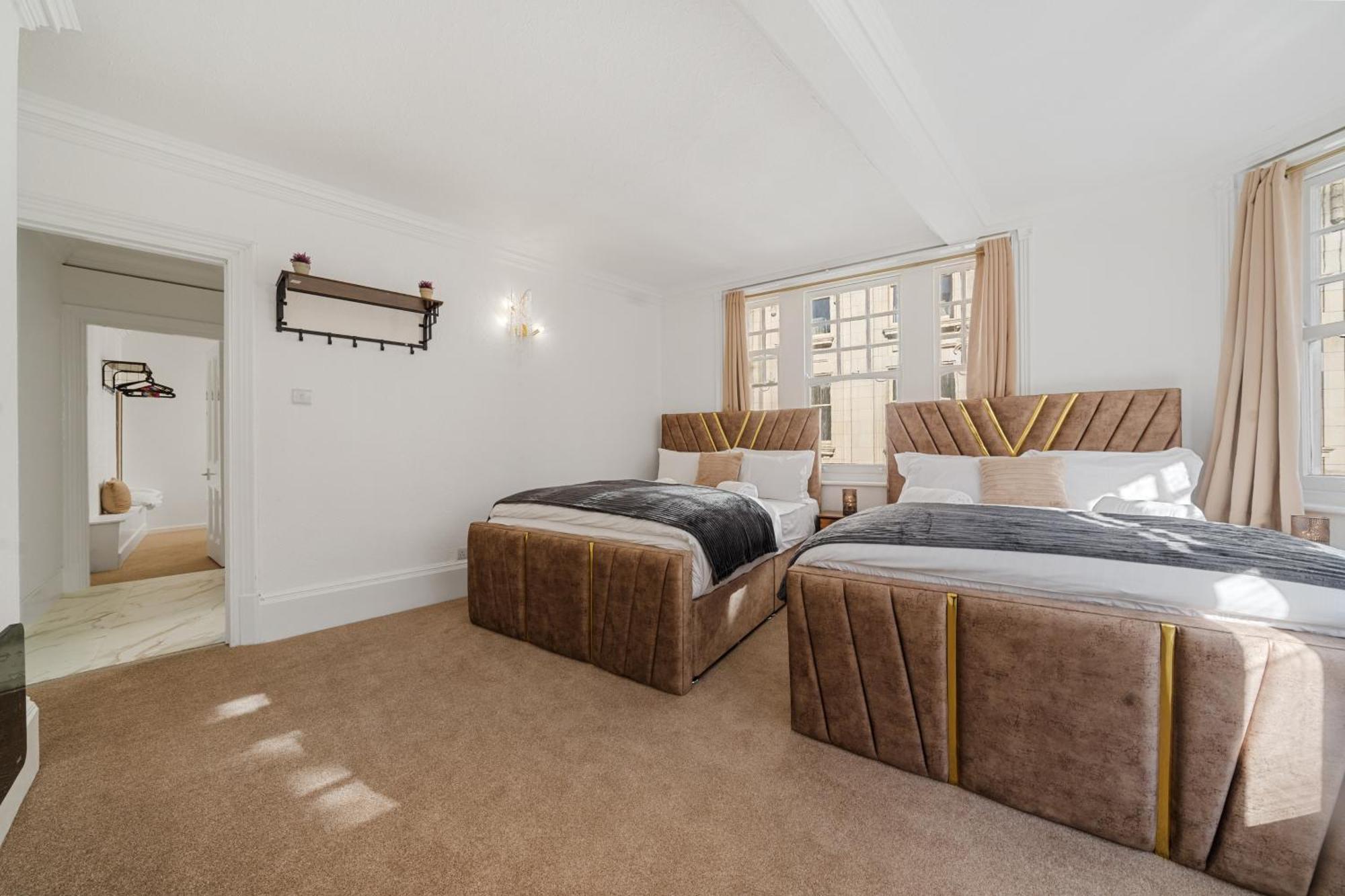 Prime Soho 3-bedroom Steps From Piccadilly And Chinatown 3gh Appartamento *
